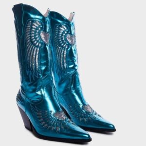 TEMPLE COWBOY BOOTS  
AZALEA WANG